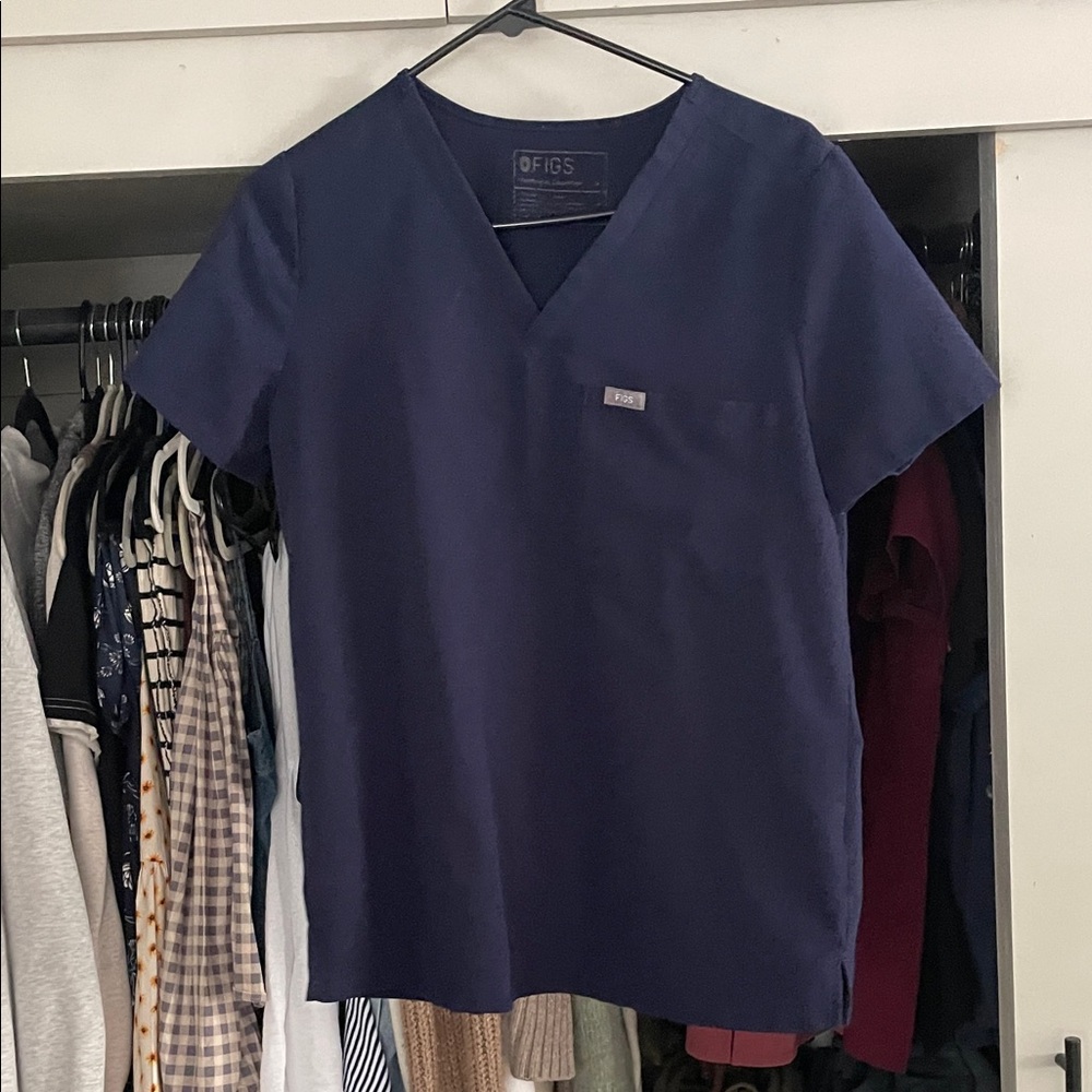 Figs Catarina One Pocket Scrub Top - Navy